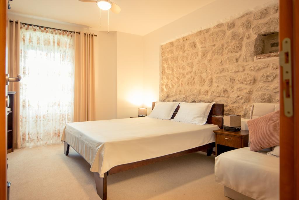 Apartments Babilon Kotor Buitenkant foto