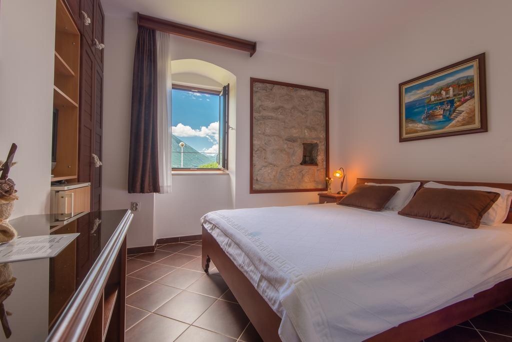 Apartments Babilon Kotor Buitenkant foto